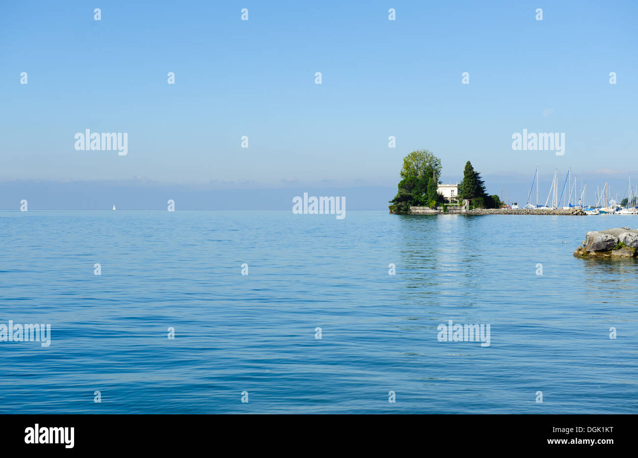 Lac de Genève à Montreux dans le canton de Vaud en Suisse. Banque D'Images