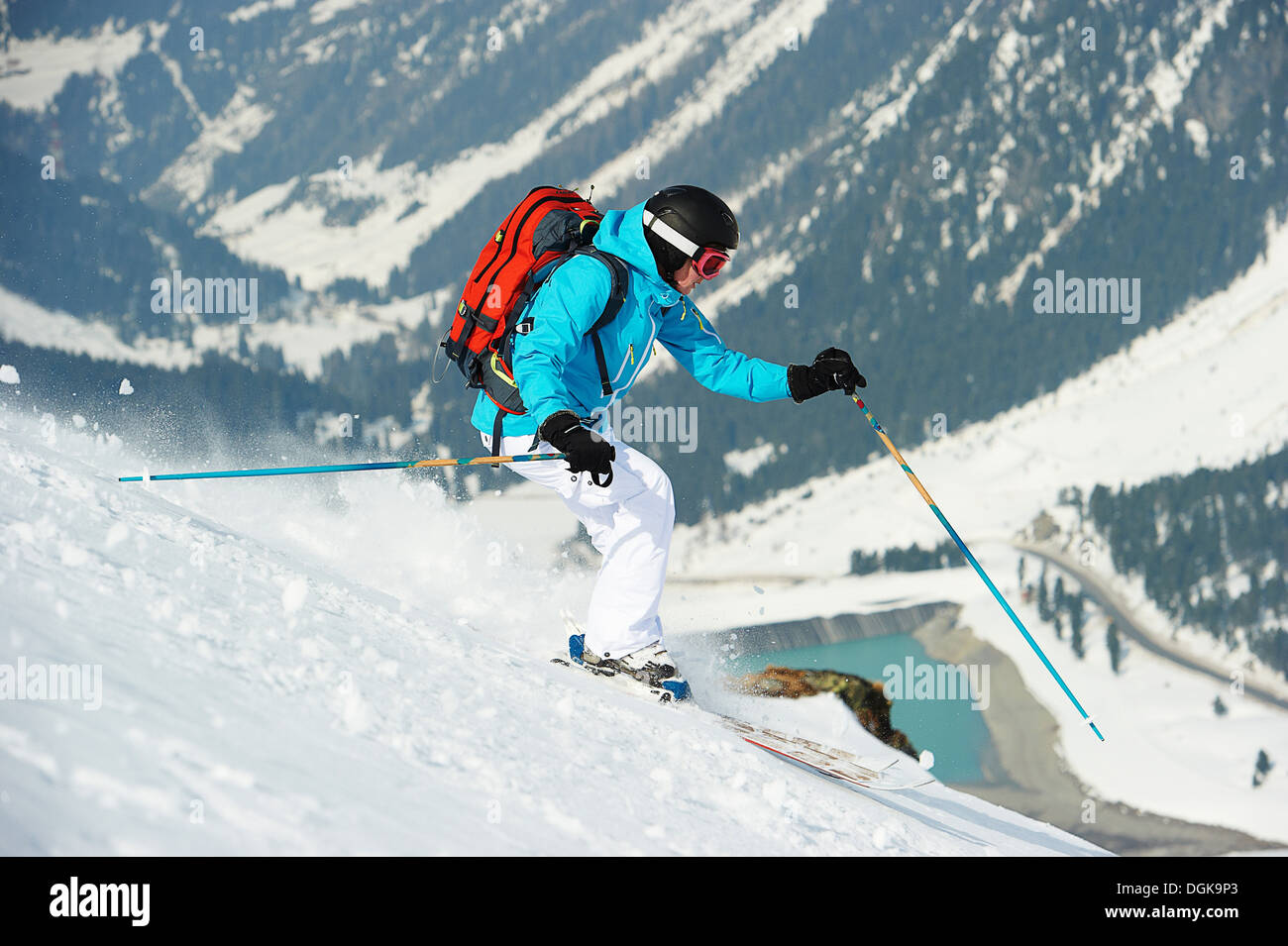Descente skieur Banque D'Images