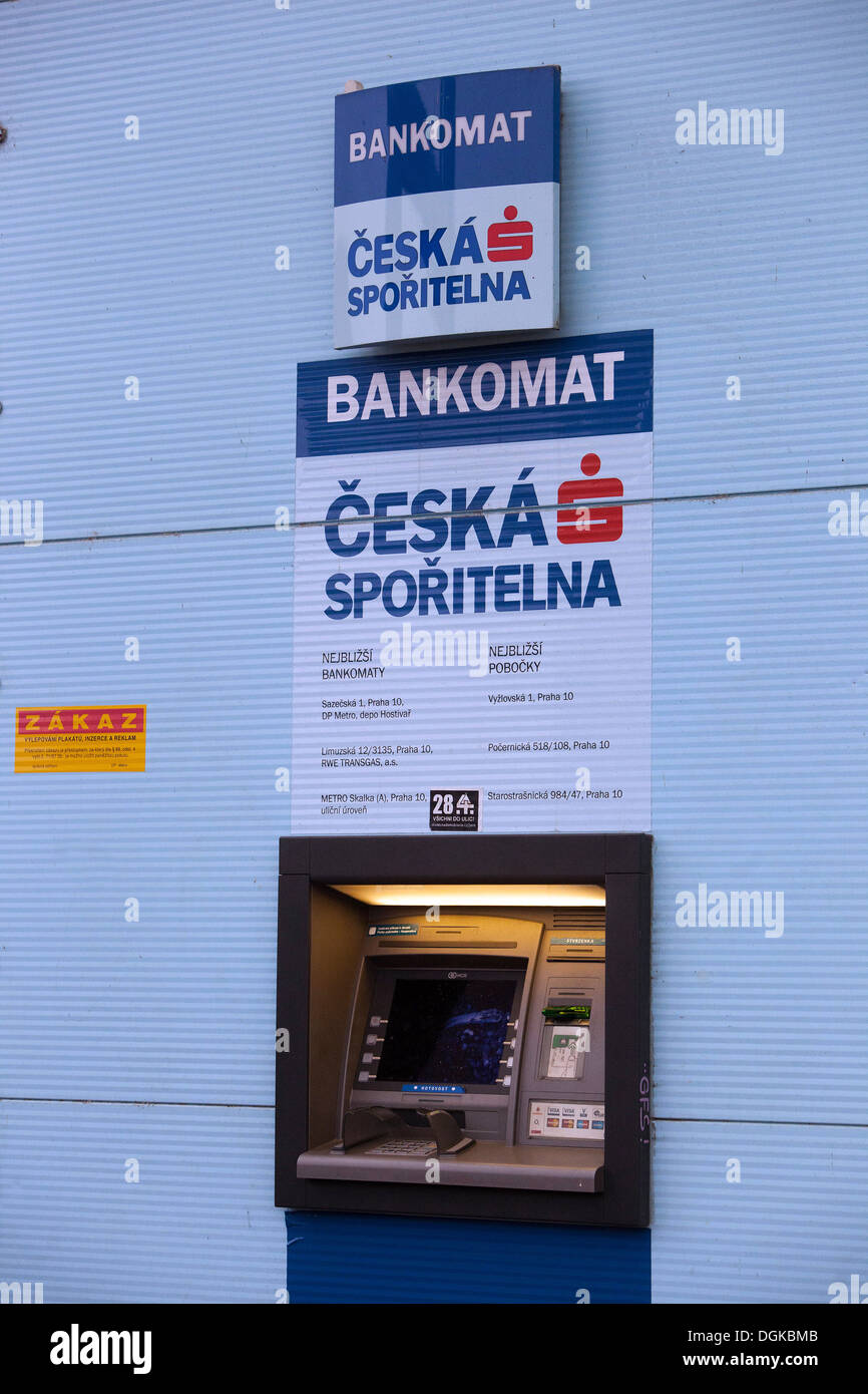 ATM - cash machine Ceská Sporitelna Banque D'Images