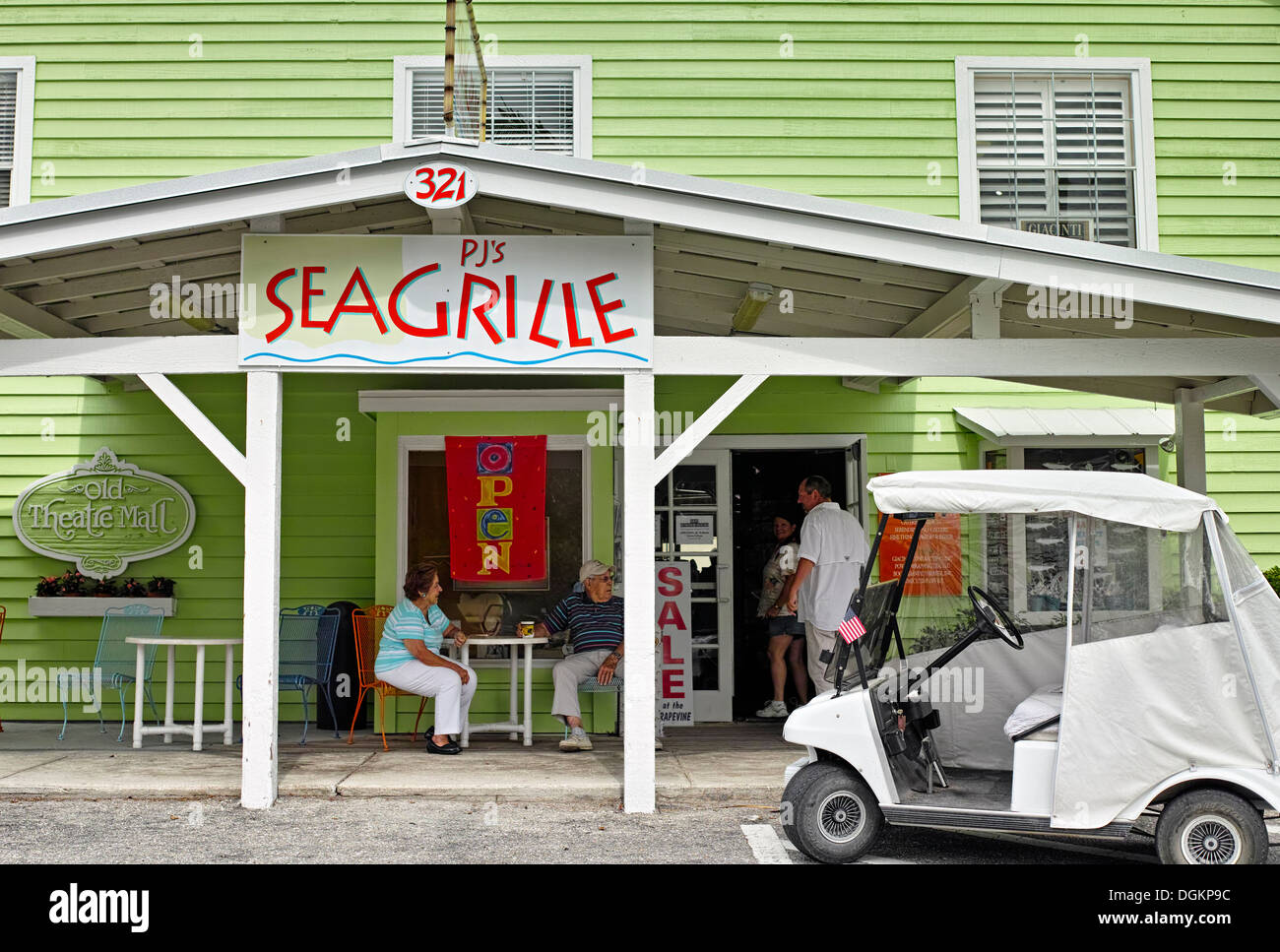 Façade d'un restaurant à Boca Grande à Gasparilla Island dans le sud-ouest de la Floride. Banque D'Images
