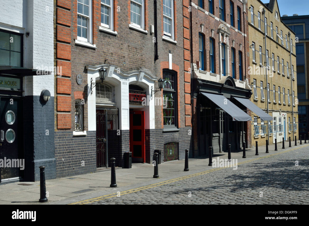 Une terrasse de bâtiments à Shoreditch. Banque D'Images
