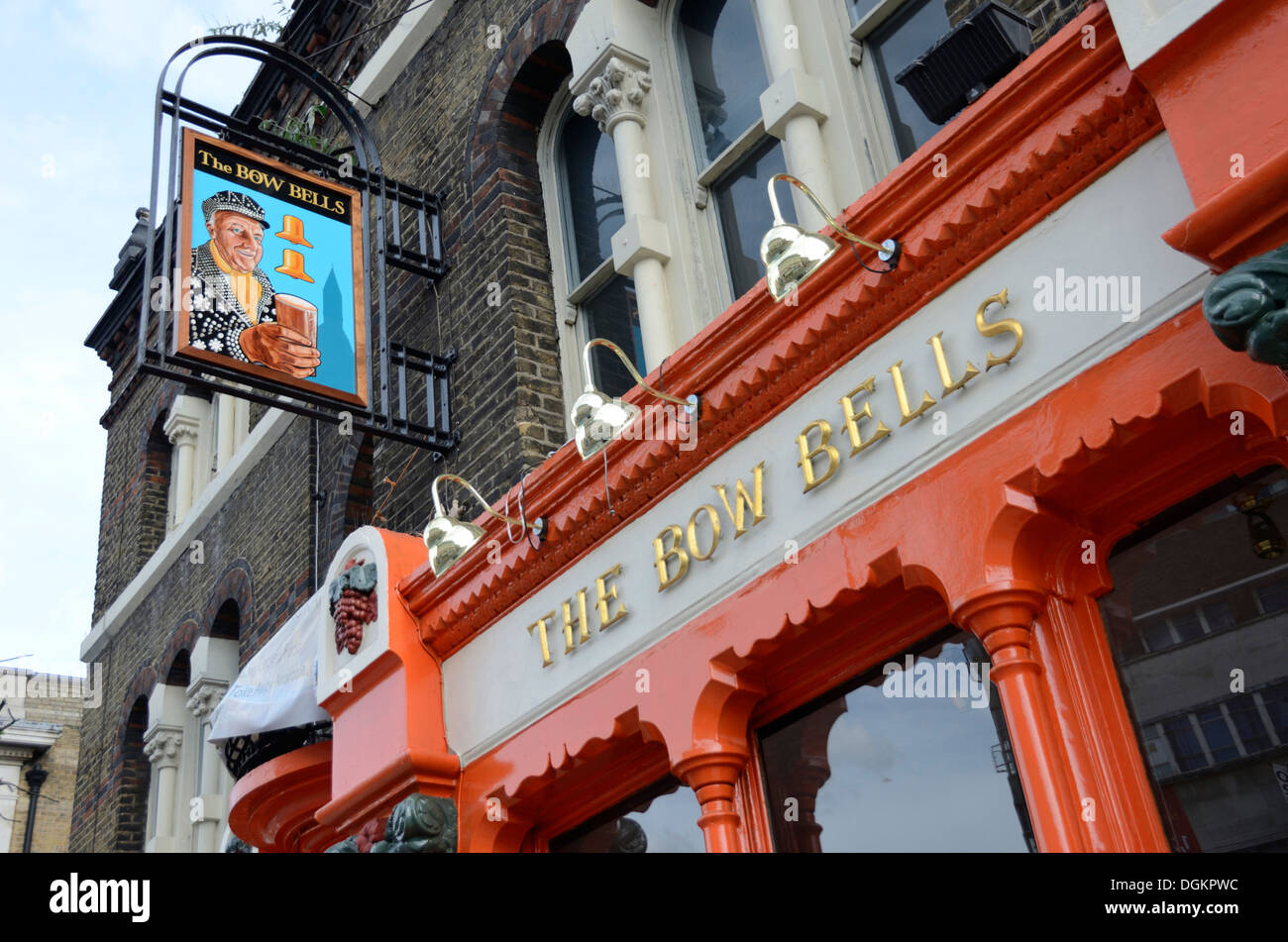 Le Bow Bells pub. Banque D'Images