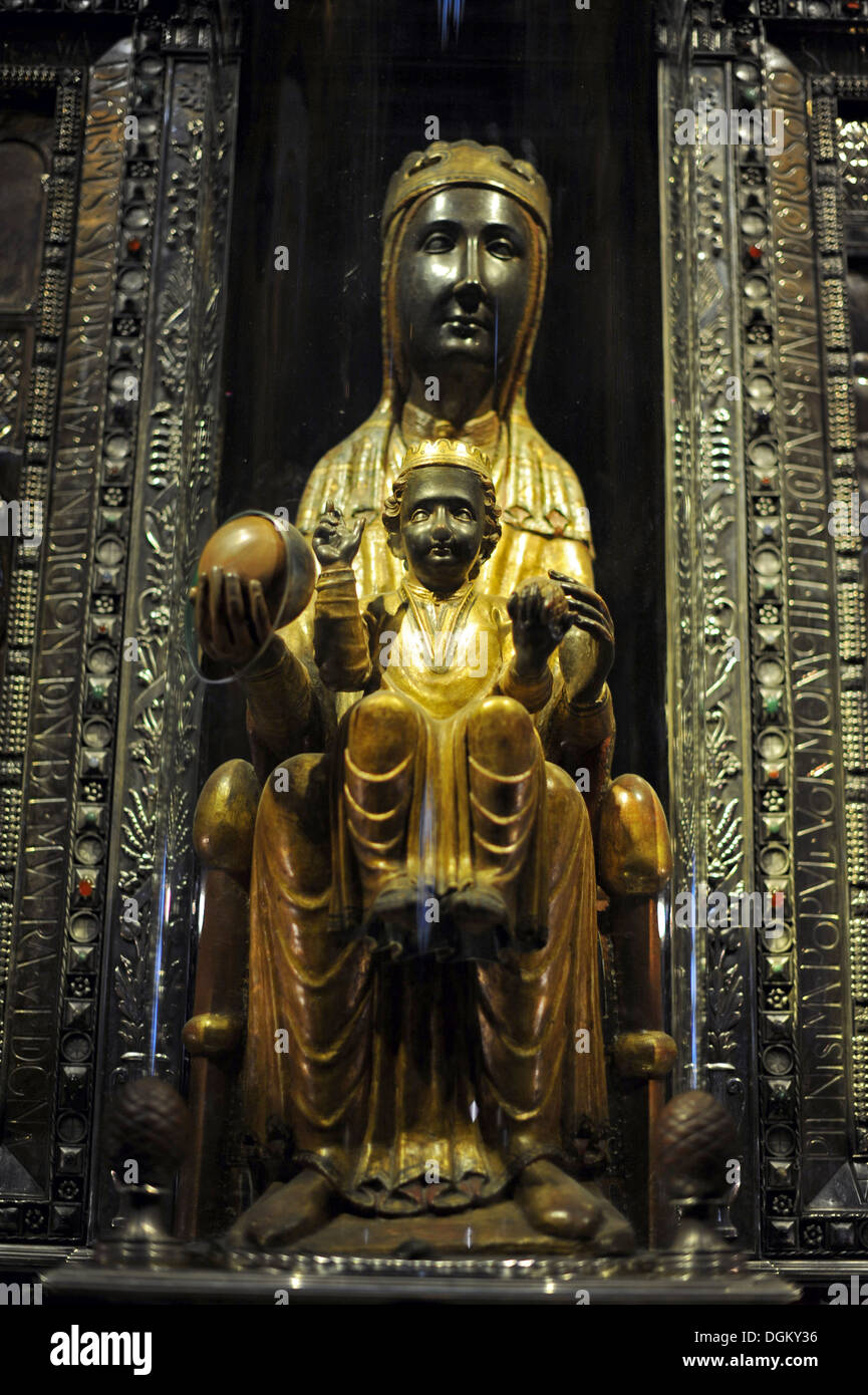 Madonna noire de Montserrat en Espagne. Banque D'Images