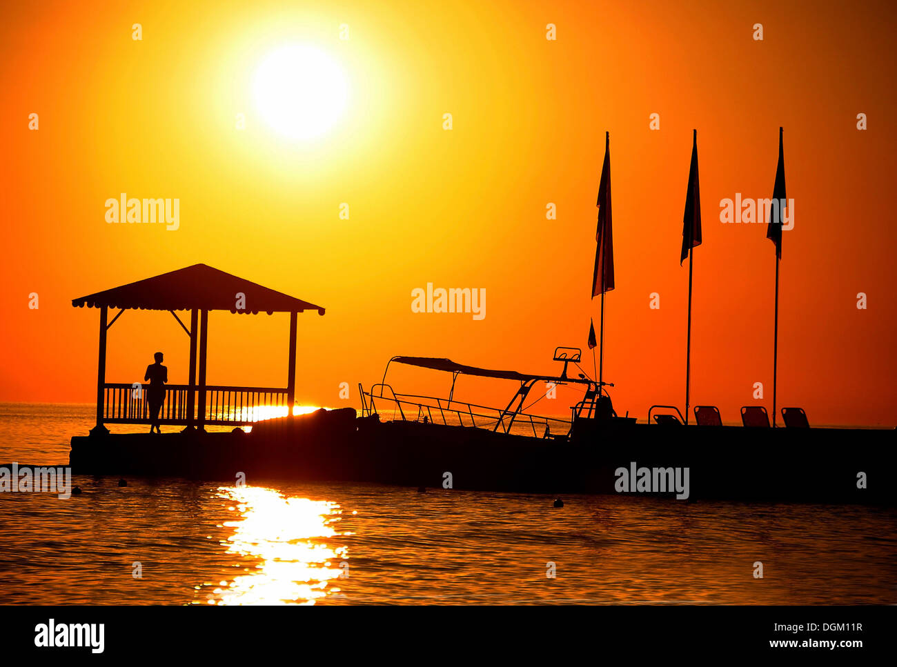 Pavilion, le lever du soleil, mer de Crète, la Crète, Grèce, Europe Banque D'Images