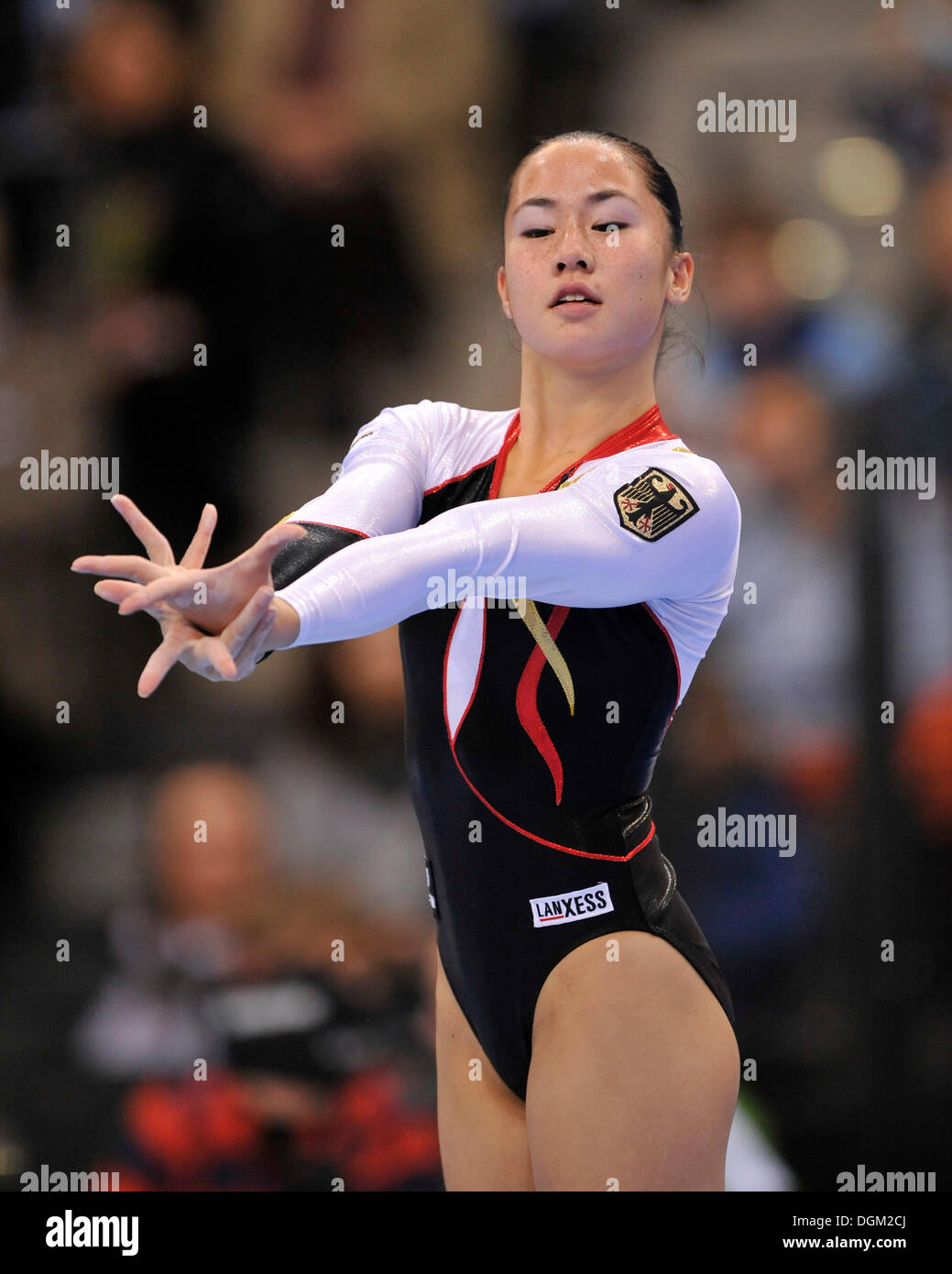 Kim Bui, Allemagne, marbre exercies, EnBW, 2009 Coupe du Monde de Gymnastique Porsche-Arena, Stuttgart, Bade-Wurtemberg Banque D'Images
