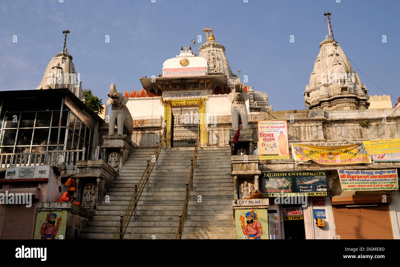Le Jagdish Temple dédié à Vishnu à Udaipur, Rajasthan, Inde du Nord, Inde, Asie du Sud, Asie Banque D'Images