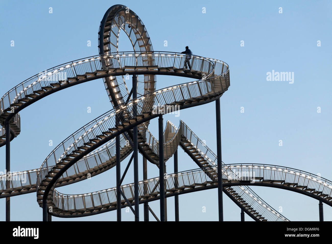 Tiger & turtle - Magic Mountain, monument, sculpture accessible en forme de montagne russe, angerpark, angerhausen, Duisburg Banque D'Images