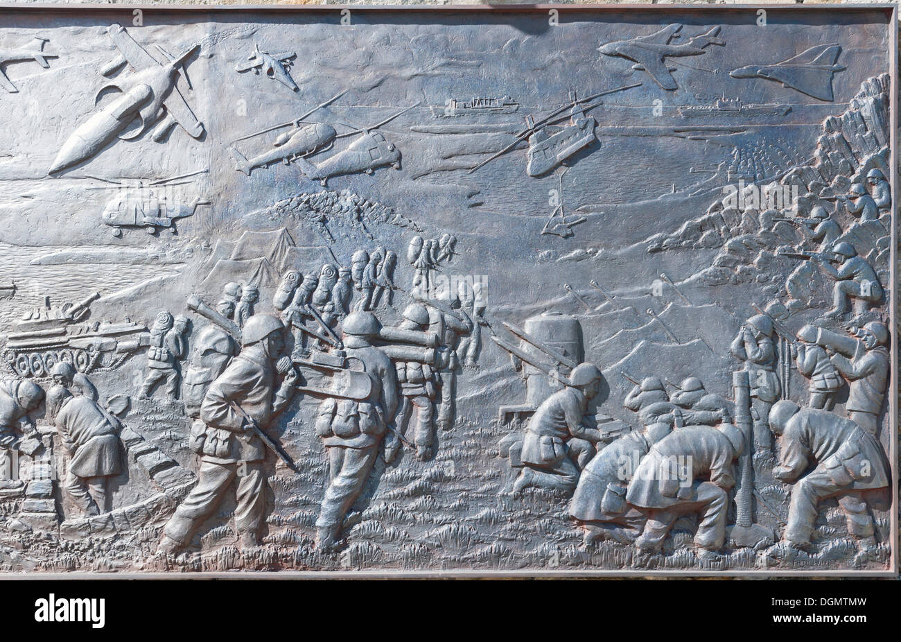 Détail d'un relief, la représentation de la guerre des Malouines, guerre des Malouines Memorial, Stanley, Ostfalkland, Îles Falkland Banque D'Images