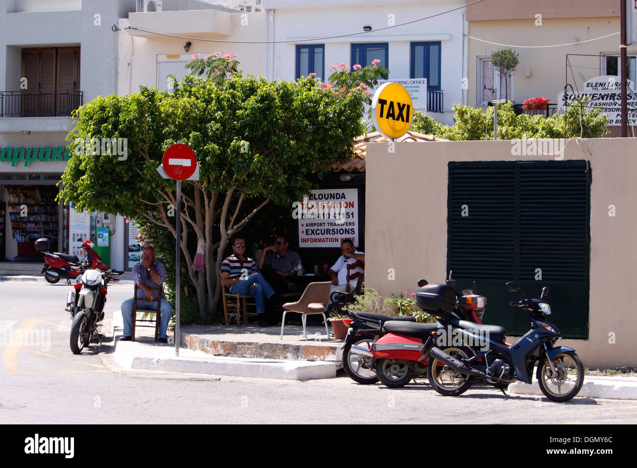 STATION DE TAXI à Elounda CRETE Banque D'Images