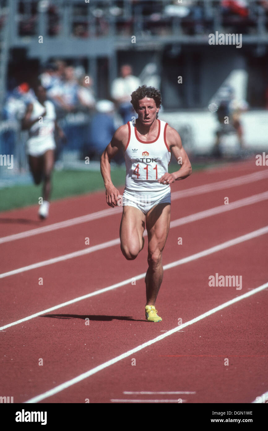 Jarmila Kratochvilova (CZE) qui se font concurrence sur les Championnats du monde d'athlétisme 1983. Banque D'Images