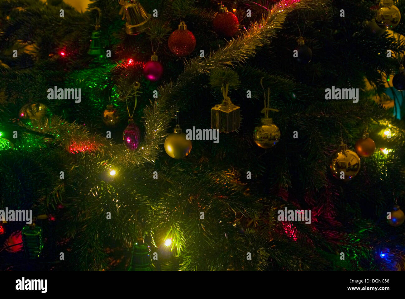 Arbre de Noël, décorations traditionnelles de la famille ,ornaments Banque D'Images