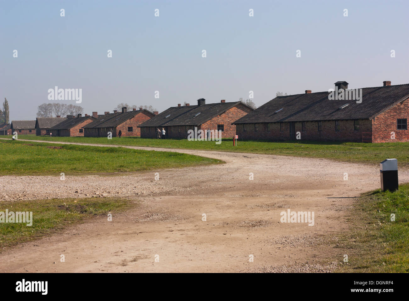 L'intérieur du camp de concentration de Birkenau-Auschwitz dortoir Banque D'Images