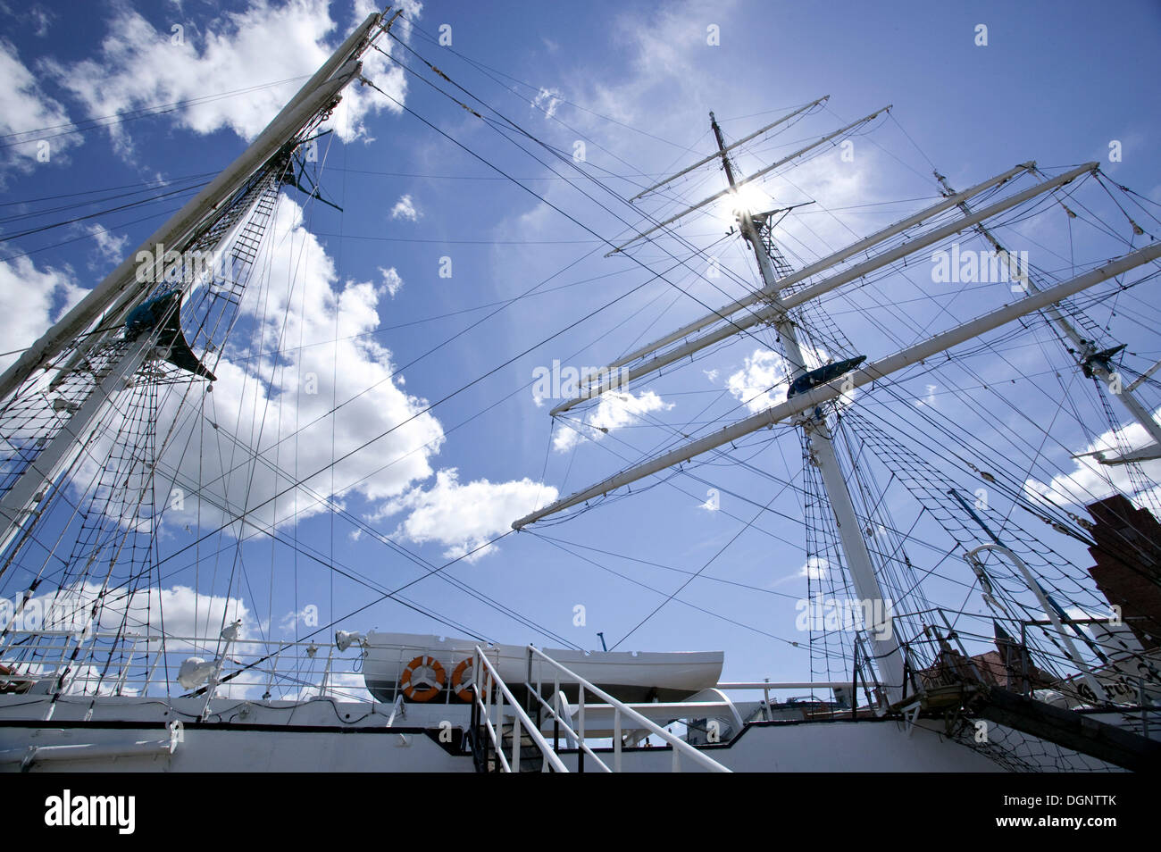 Gorch Fock, un trois-mâts barque allemand, dans le port de Stralsund, Mecklembourg-Poméranie-Occidentale Banque D'Images