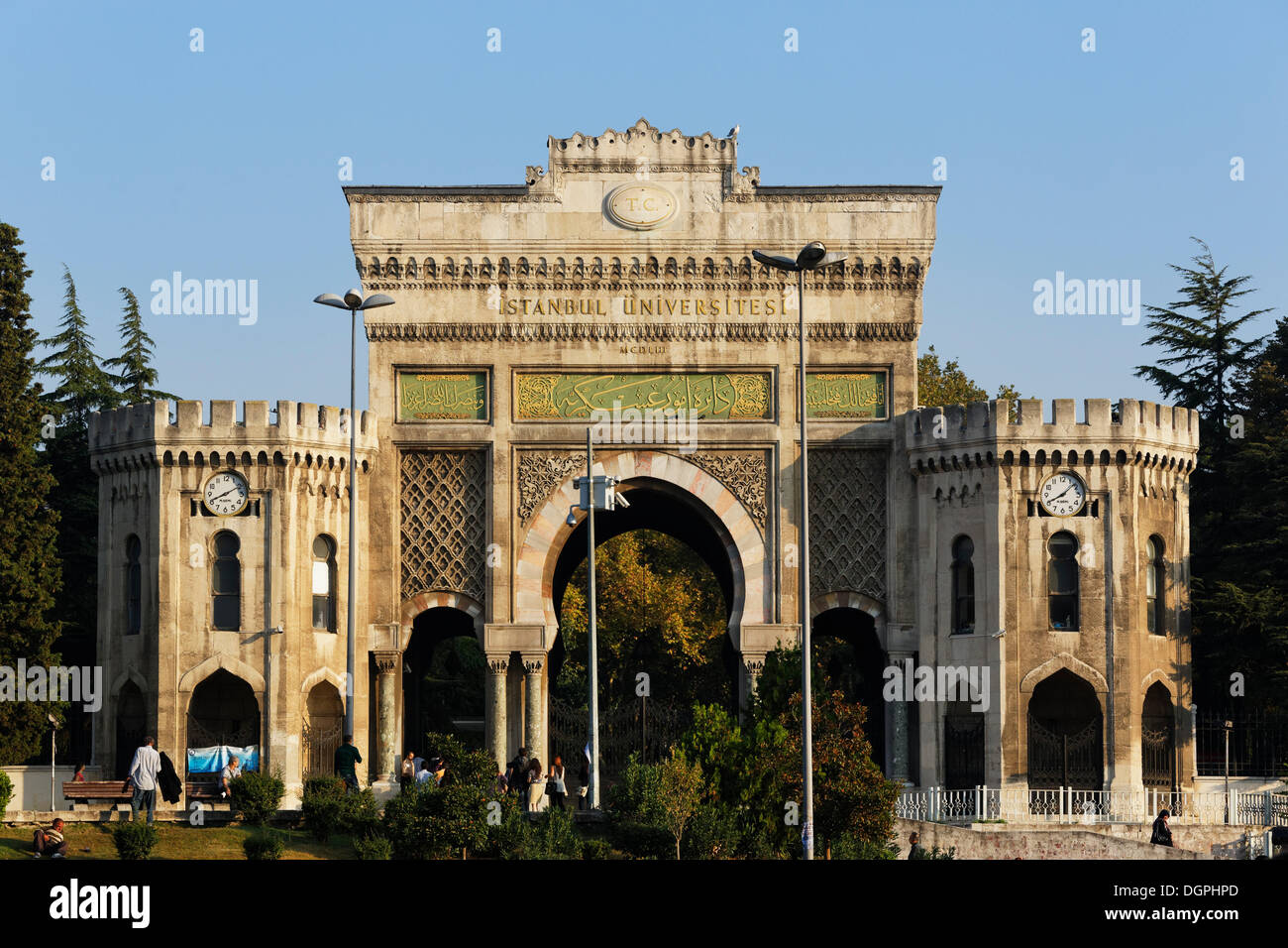 Porte de l'Université de Beyazit, Meydani, Place Beyazit, Beyazit, Istanbul, Eminönü, côté européen, Istanbul, Turquie Province Banque D'Images