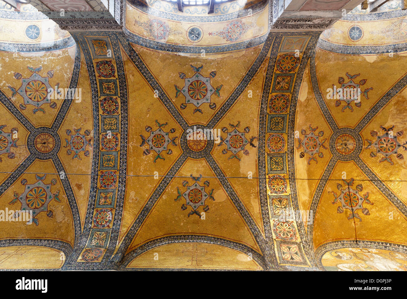 Mosaïque byzantine dans la voûte de l'narthex, Hagia Sophia, Sultanahmet, Istanbul, côté européen, Istanbul, Turquie Province Banque D'Images