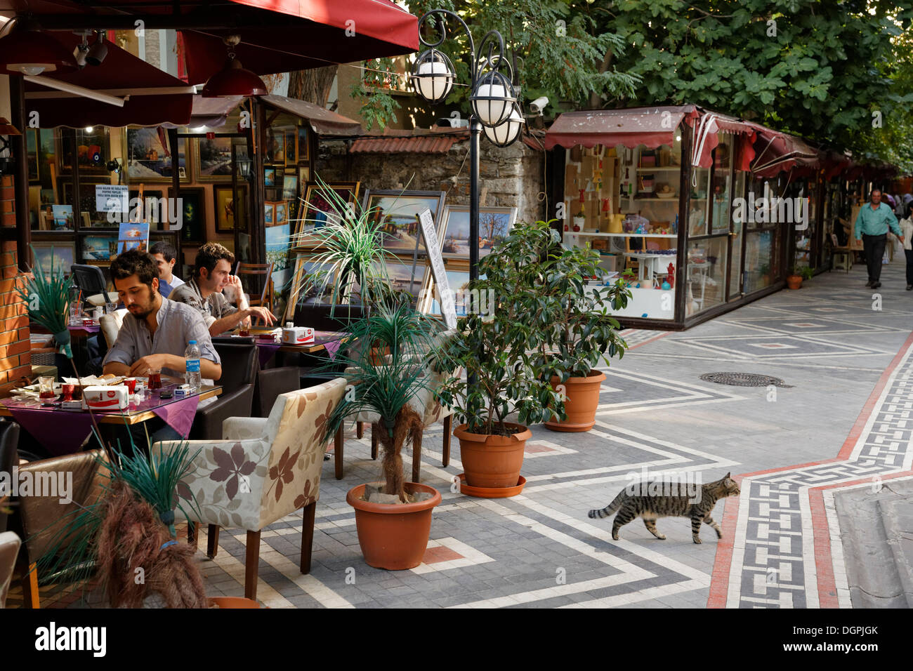 Café à Ali Suavi Sokak, Kadiköy, Istanbul, rive asiatique, Istanbul, Turquie Province Banque D'Images