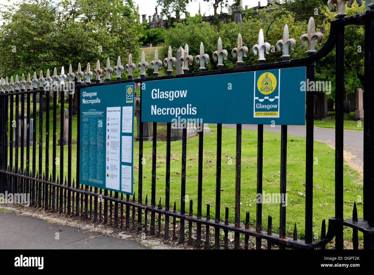 Inscrivez-vous à la Nécropole de Glasgow, Écosse, Royaume-Uni Banque D'Images