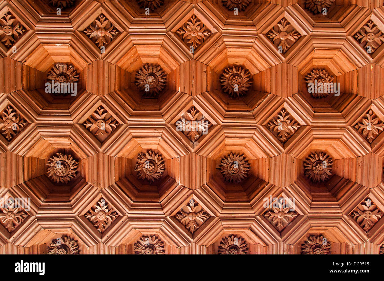 El Museo de Santa Cruz est un edificio del s. XVI de la ciudad de Toledo, Castilla la Mancha, España Banque D'Images