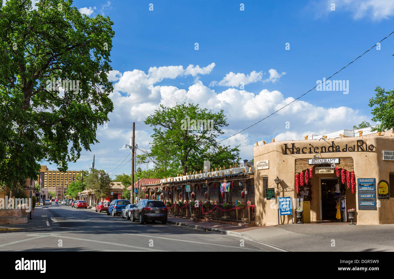 Boutiques sur Old Town Plaza, San Felipe Street, Old Town, Albuquerque, New Mexico, USA Banque D'Images