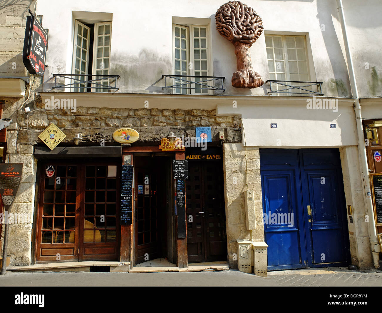 Restaurant le Vieux Chêne,Rue Mouffetard,Paris,France Banque D'Images