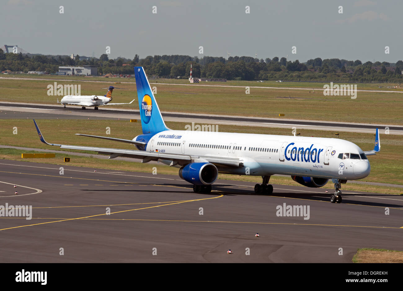 Condor Airways (partie de Boeing 757-300 Lufthansa) Avion de passager Banque D'Images
