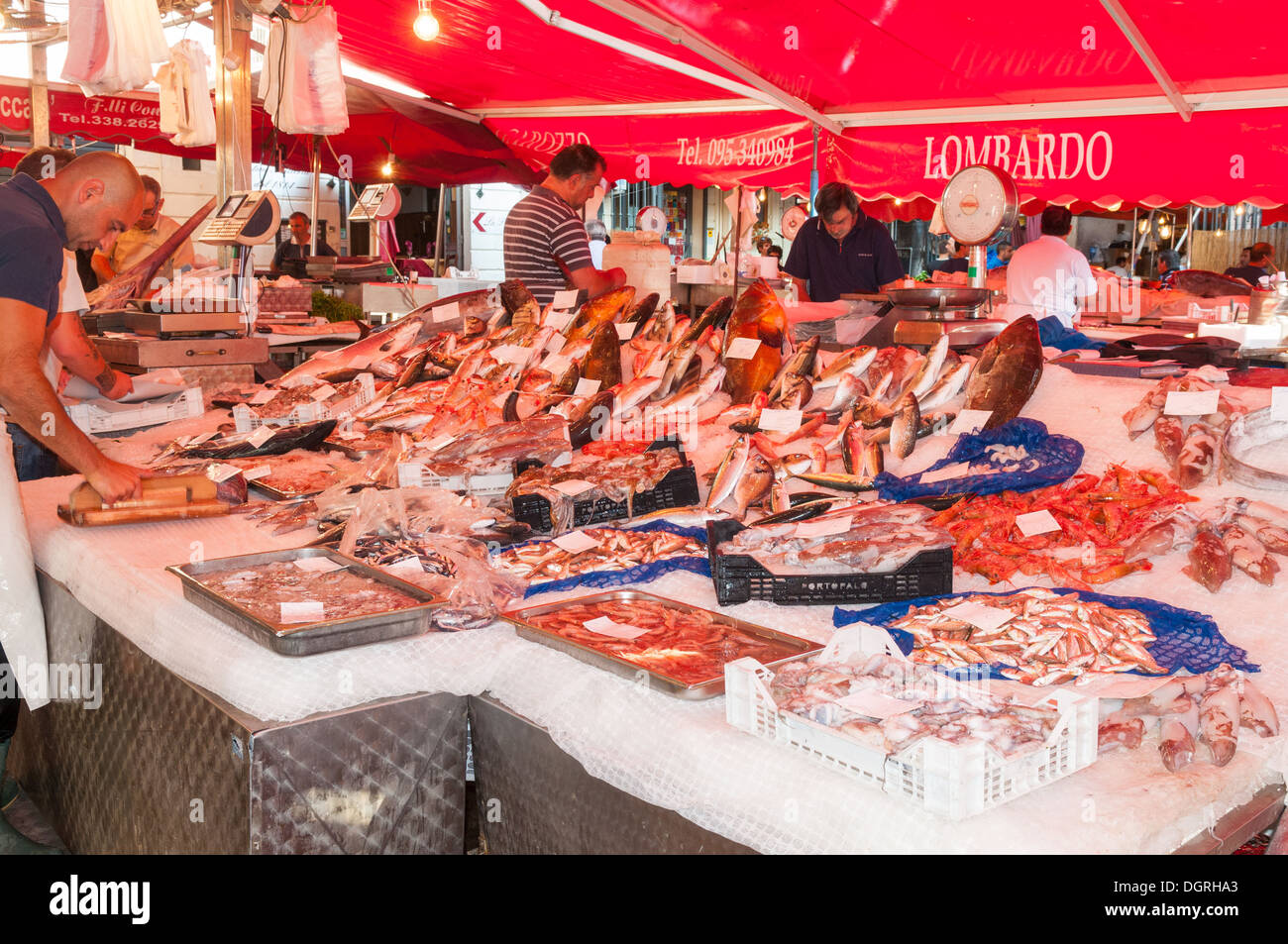 Le marché aux poissons, Catane, Sicile, Italie Banque D'Images
