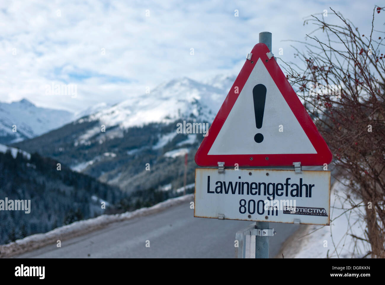 Le panneau de signalisation de danger d'AVALANCHE, Tyrol, Autriche, Europe Banque D'Images
