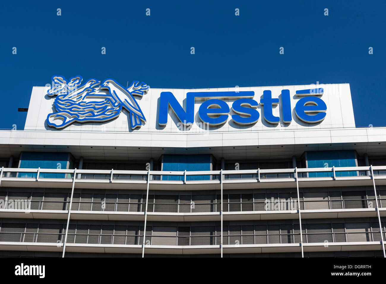 Siège social de Nestlé, immeuble de bureaux, quartier des affaires de Niederrad, Frankfurt am Main, Hesse, PublicGround Banque D'Images