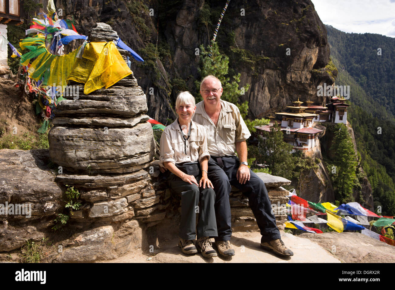 La vallée de Paro, Bhoutan, les touristes à Taktsang Lhakang (Tiger's Nest) Monastère Banque D'Images