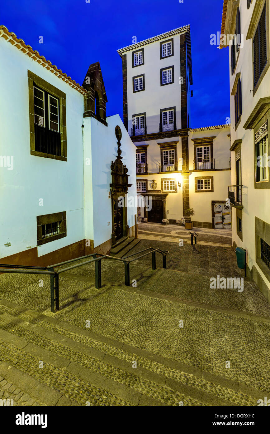 Ruelle dans le quartier historique, Praco Do Municipio, Santa Luzia, Funchal, Madeira, Portugal Banque D'Images