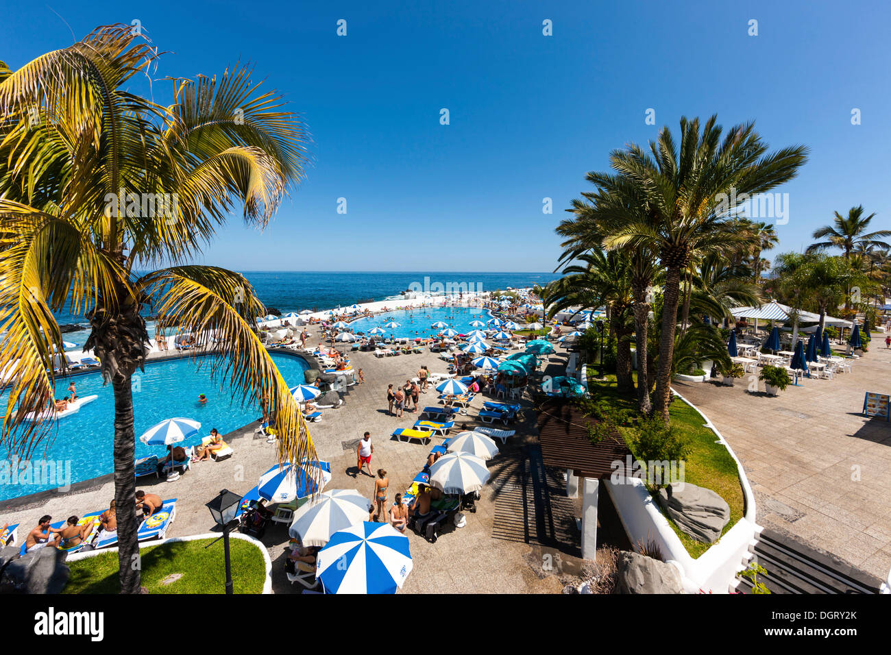 Playa de Martianez conçu par Cesar Manrique, Puerto de la Cruz, San Telmo, Puerto De La Cruz, Tenerife, Canaries, Espagne Banque D'Images