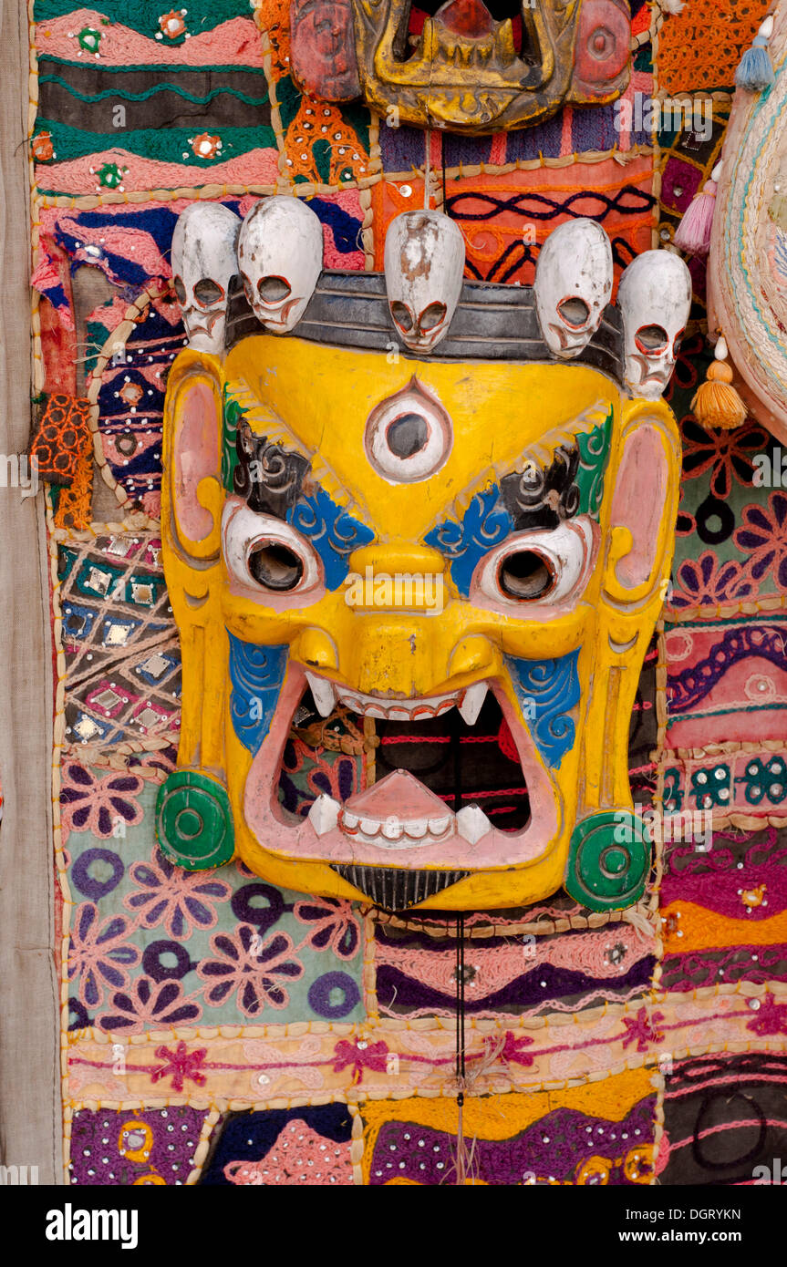 Masque en bois, Mamallapuram, Mahabalipuram, Tamil Nadu, Inde Banque D'Images