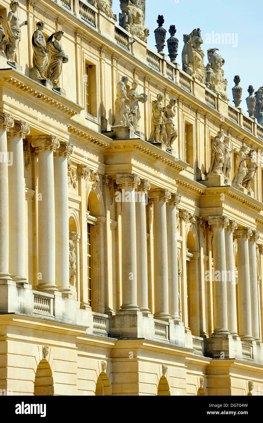 Château de versailles façades Banque de photographies et d'images à haute  résolution - Alamy