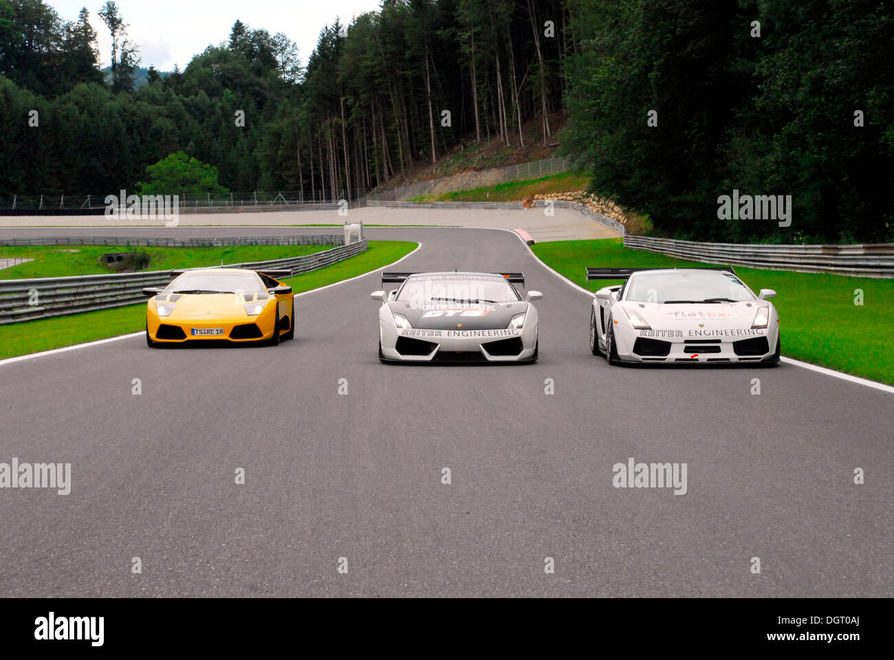 Test des trois Reiter Engineering Lamborghini Murcielago, voitures, gauche, Gallardo GT3, moyenne, Gallardo GT2, droit Banque D'Images