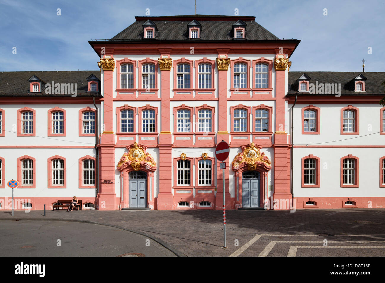 Regino-Gymnasium grammar school, anciennement Abbaye Pruem, Pruem, Rhénanie-Palatinat, dans l'Eifel Banque D'Images