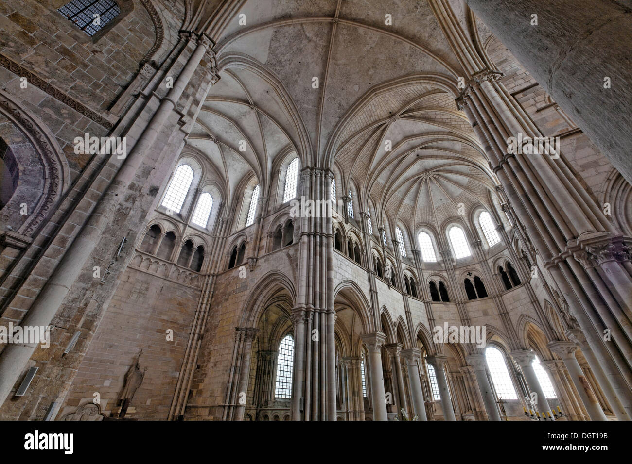 Basilique de Sainte Marie-Madeleine à Vézelay, Bourgogne, département de l'Yonne, France, Europe Banque D'Images
