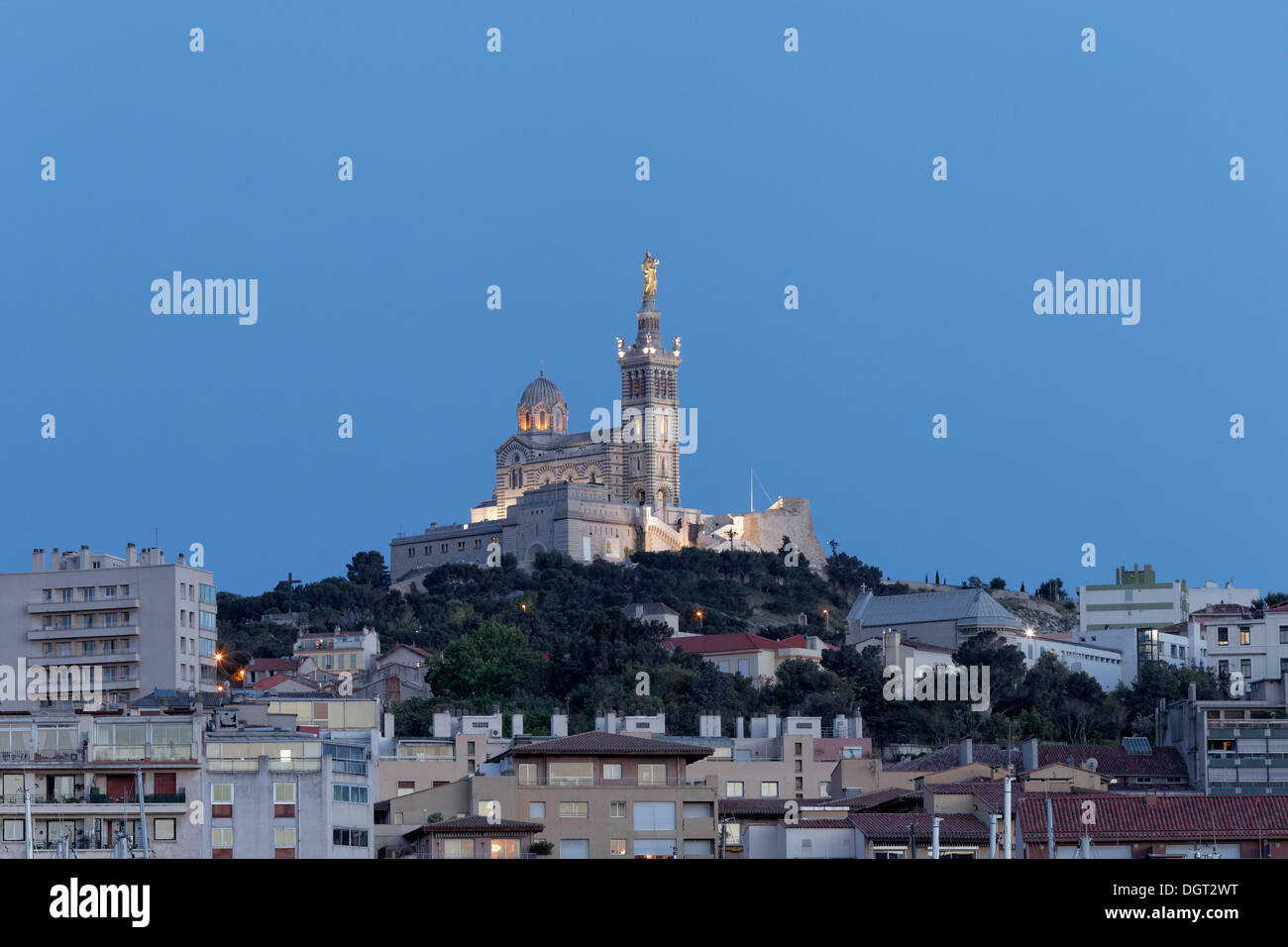 Notre Dame de la Garde, symbole de la ville, l'humeur du soir, centre historique, Marseille, département Bouches-du-Rhône, région Banque D'Images