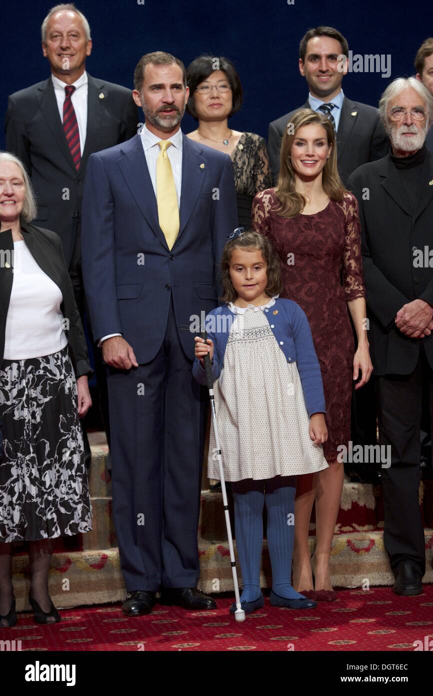 Oviedo, Espagne. 25 octobre, 2013. Le Prince Felipe d'Espagne et de la princesse Letizia d'Espagne assister à l'édition 2012 des lauréats du Prix du Prince des Asturies à l'hôtel Reconquista le 25 octobre 2013 à Oviedo, Espagne Crédit : Jack Abuin/ZUMAPRESS.com/Alamy Live News Banque D'Images