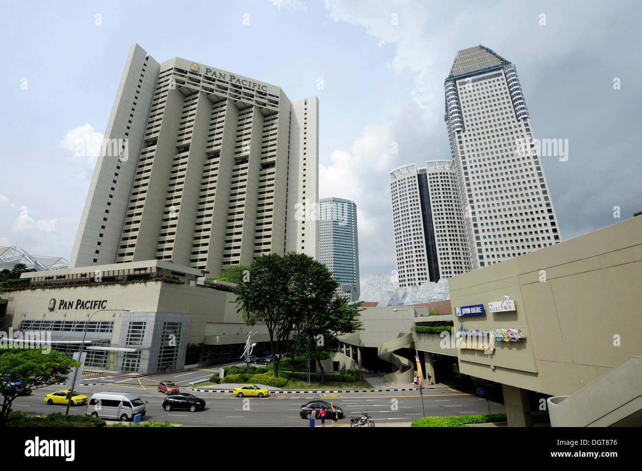 L'hôtel Pan Pacific Singapore, Centennial Tower et Millenia Tower dans le centre de Marina, l'architecture des années 1980 et 1990 Banque D'Images