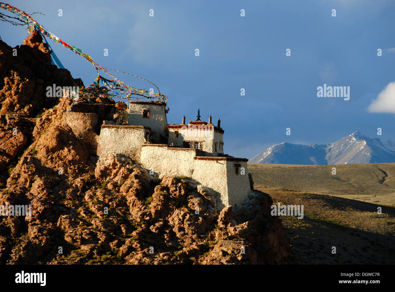 Le bouddhisme tibétain, monastère sur les pentes des montagnes, rochers, Chiu Gompa, Gang-Tise-Montagnes, Trans-Himalaya, Himalaya Banque D'Images