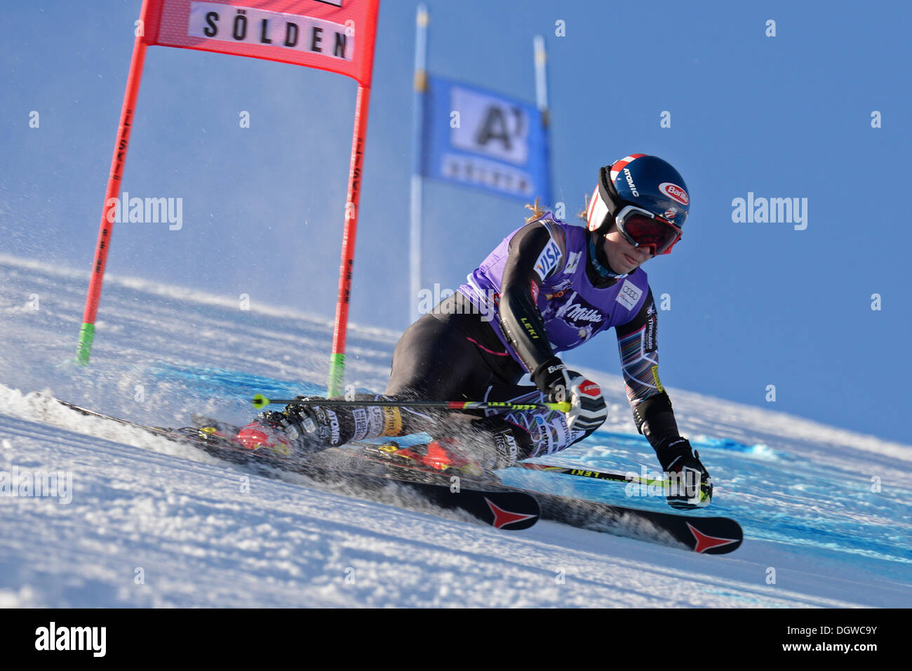 Sölden AUTRICHE - le 26 octobre : Mikaela Shiffrin des États-Unis pendant la période d'AUDI FIS Coupe du Monde de ski alpin, le slalom géant féminin le 26 octobre, 2013 à Soelden, Autriche, (Photo de Mitchell Gunn/ESPA) Banque D'Images