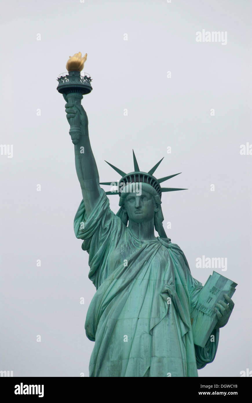 Statue de la liberté, de ciel gris, New York City, USA, Amérique du Nord, Amérique Banque D'Images
