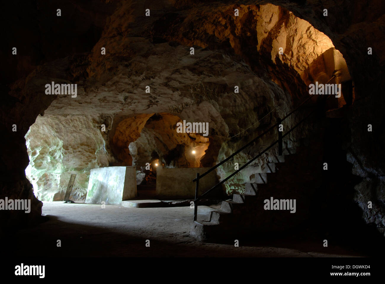 Grotte de la résistance communiste Pathet Lao, que Khamtai Siphandon
