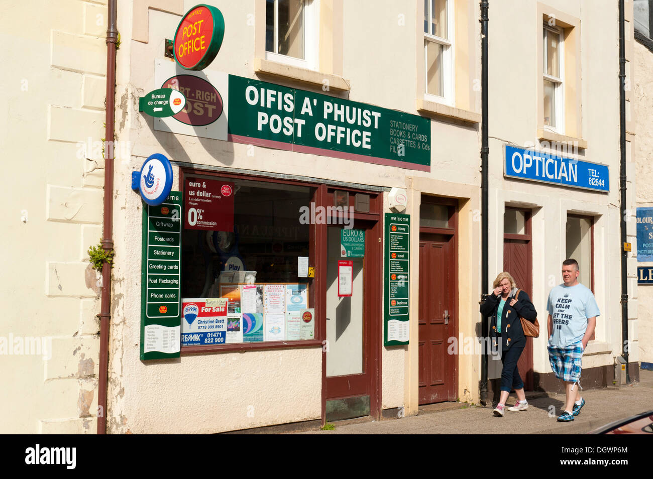 Bureau de poste de Portree, avec un Oifis l'écriture gaélique" Phuist, Innere Hebriden, Insel Skye, Portree, Schottland, Ecosse Banque D'Images