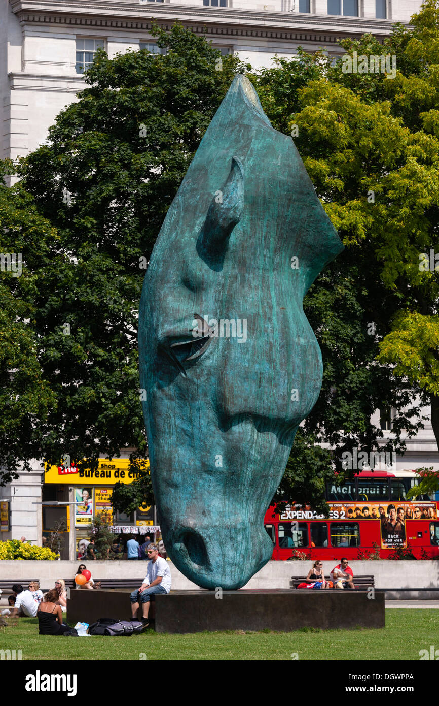 L'eau à cheval sculpture, Hyde Park, Londres, Angleterre, Royaume-Uni, Europe Banque D'Images