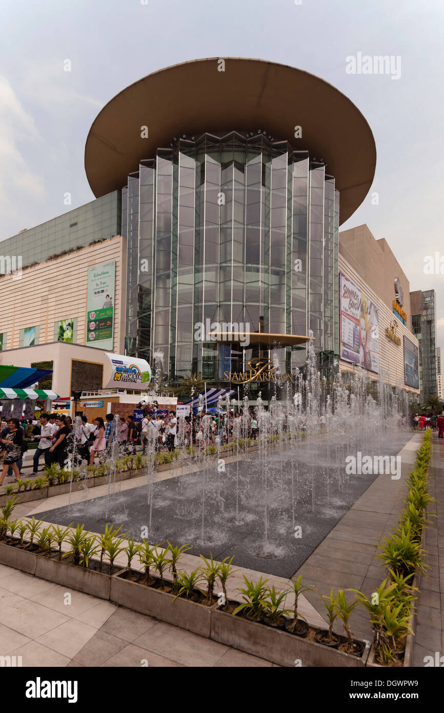 Siam Paragon, centre commercial, extérieur, façade en verre, Rama I Road, Bangkok, Thailande, Asie Banque D'Images