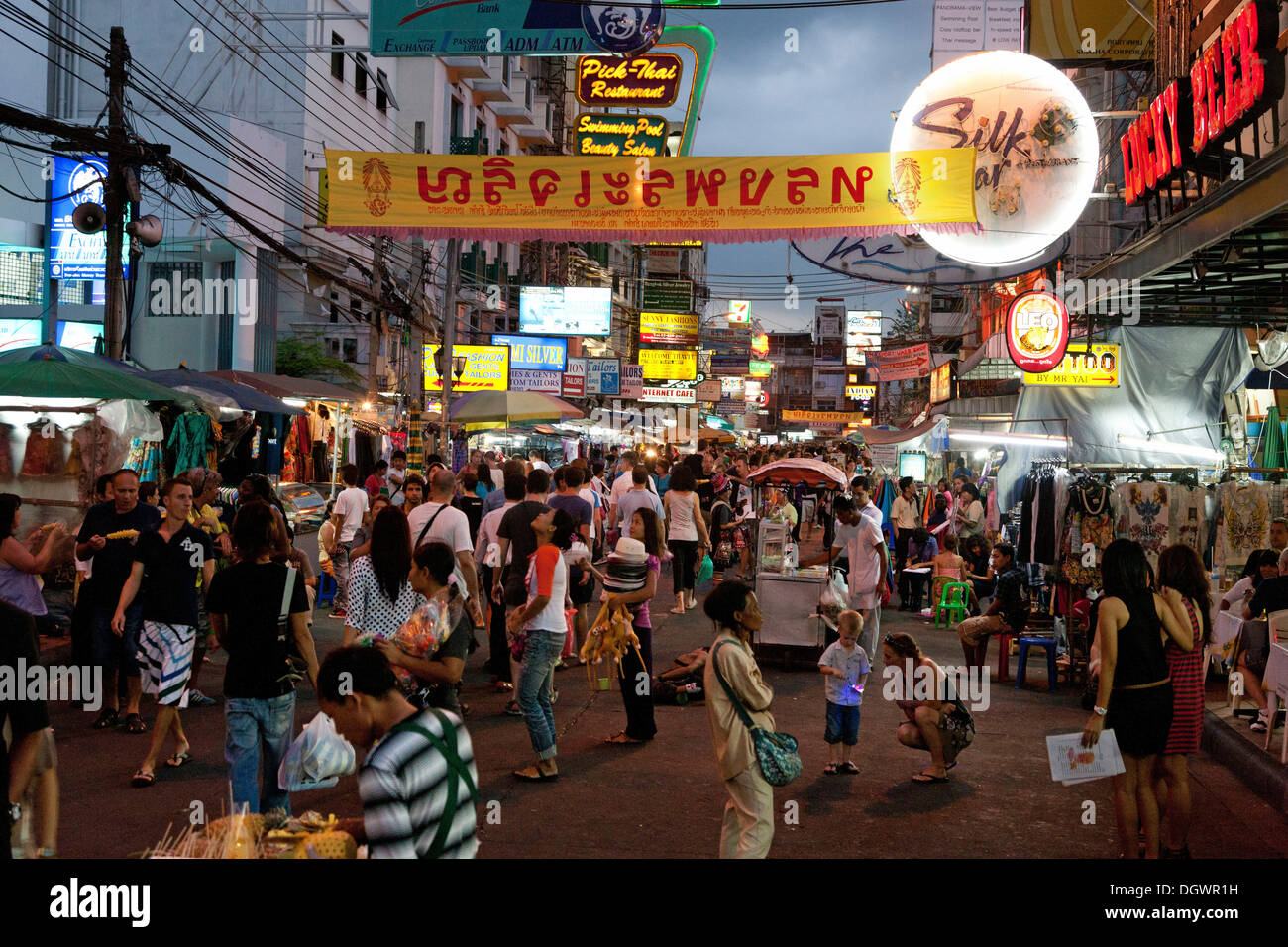 Khao San Road, Krung Thep, Bangkok, Thailande, Asie Banque D'Images