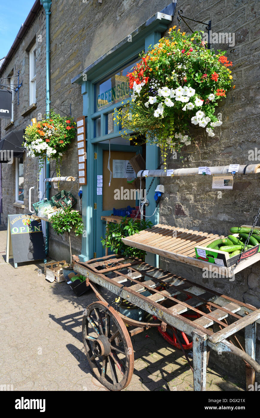 Légumes sur Castle Street, Hay-on-Wye (Y Gelli Gandryll), Powys, Wales, Royaume-Uni Banque D'Images