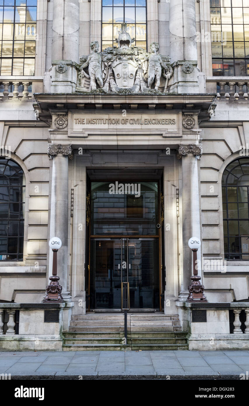 Une vue de l'entrée de l'Institution of Civil Engineers bâtiment à One Great George Street, Londres Banque D'Images