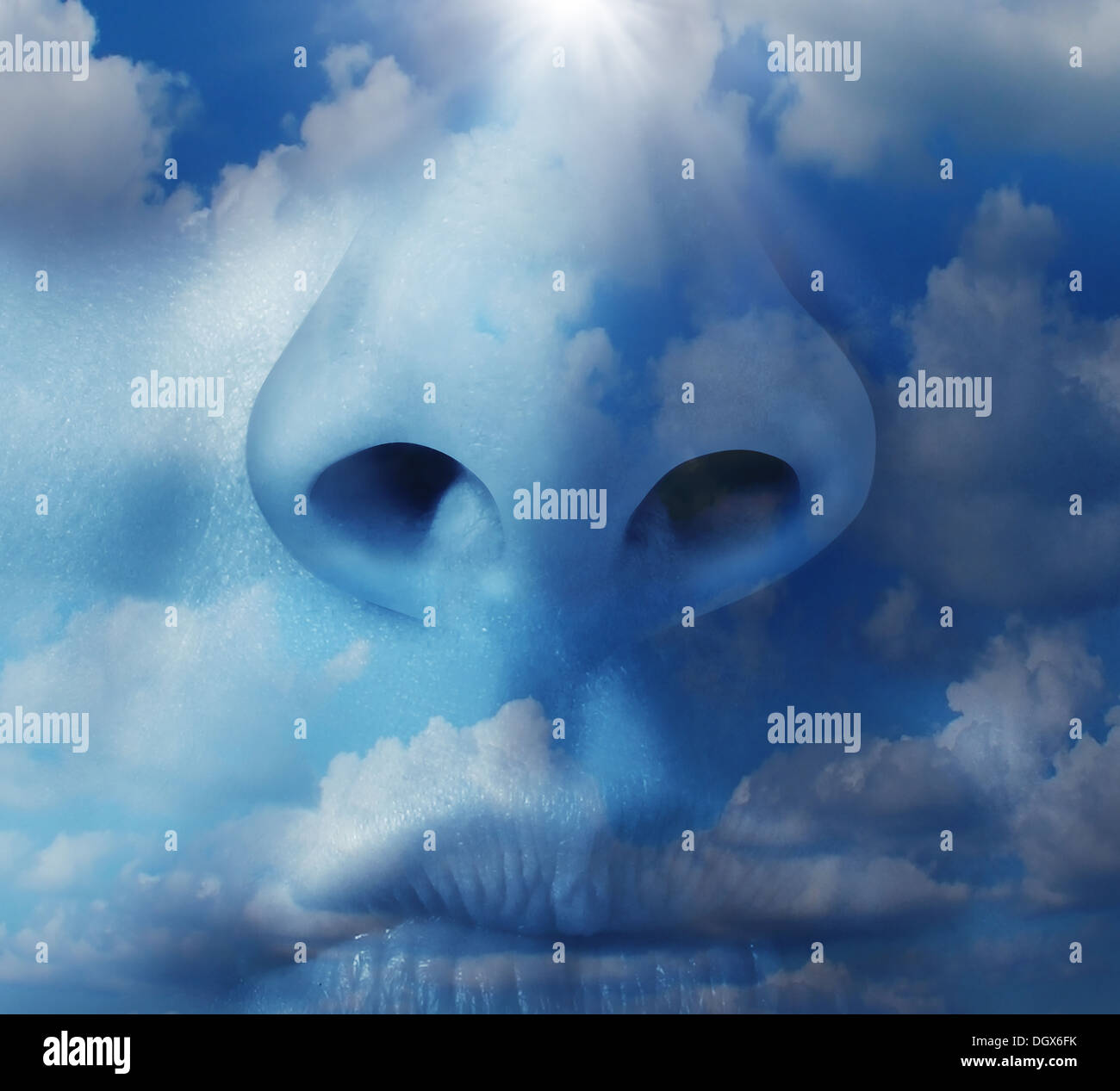 Air pur Environnement concept avec un gros plan d'un nez humain avec un ciel bleu et nuages texture comme symbole de respirat Banque D'Images